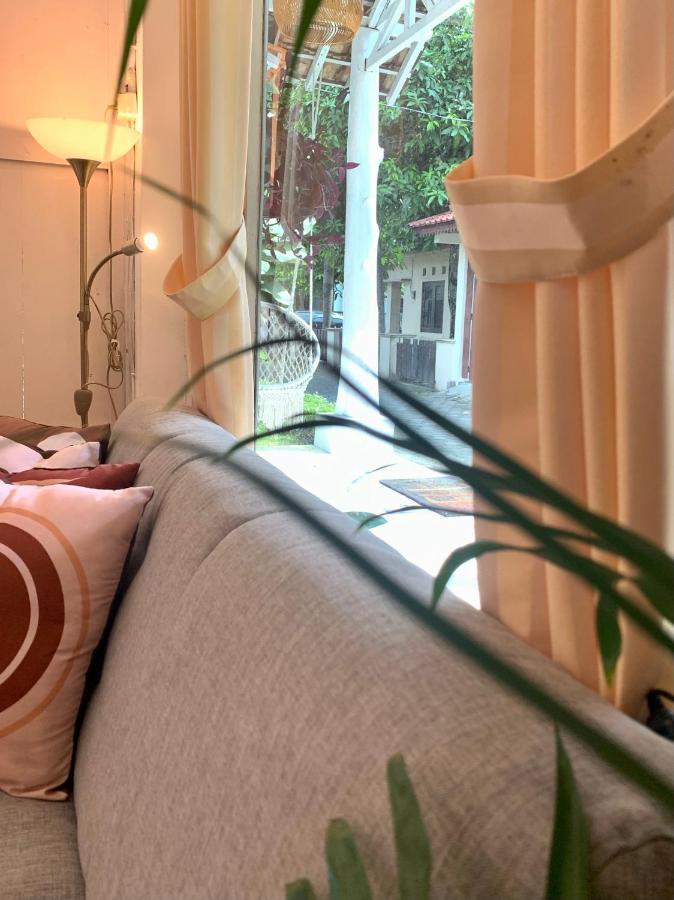 Roemah Renjana Yogyakarta Hotel Ngoại thất bức ảnh