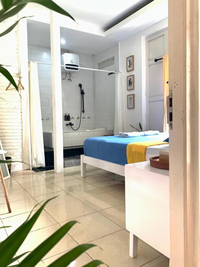 Roemah Renjana Yogyakarta Hotel Ngoại thất bức ảnh
