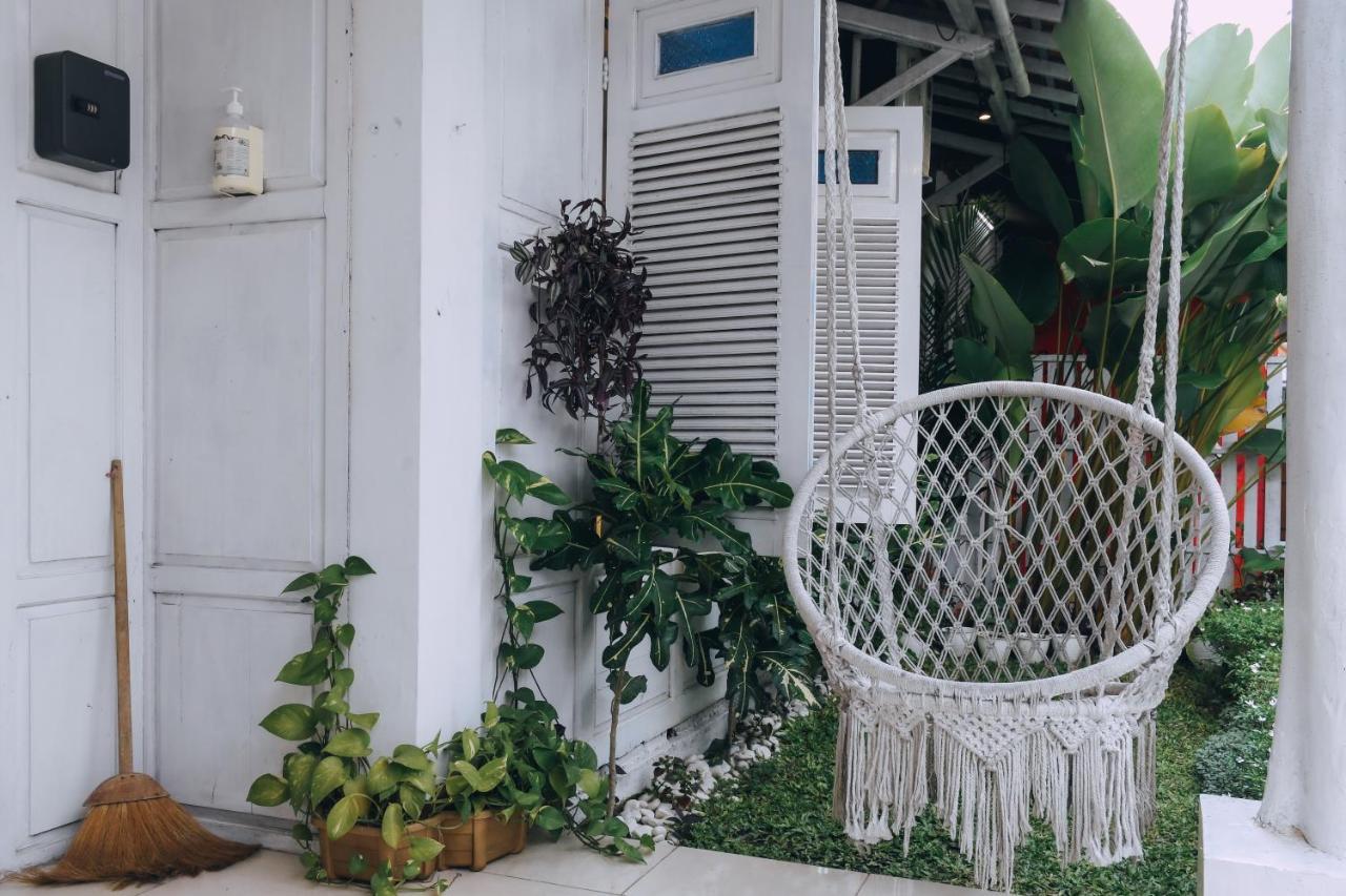 Roemah Renjana Yogyakarta Hotel Ngoại thất bức ảnh