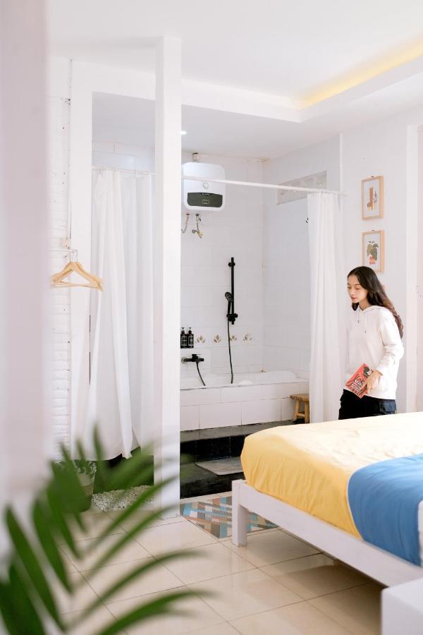 Roemah Renjana Yogyakarta Hotel Ngoại thất bức ảnh